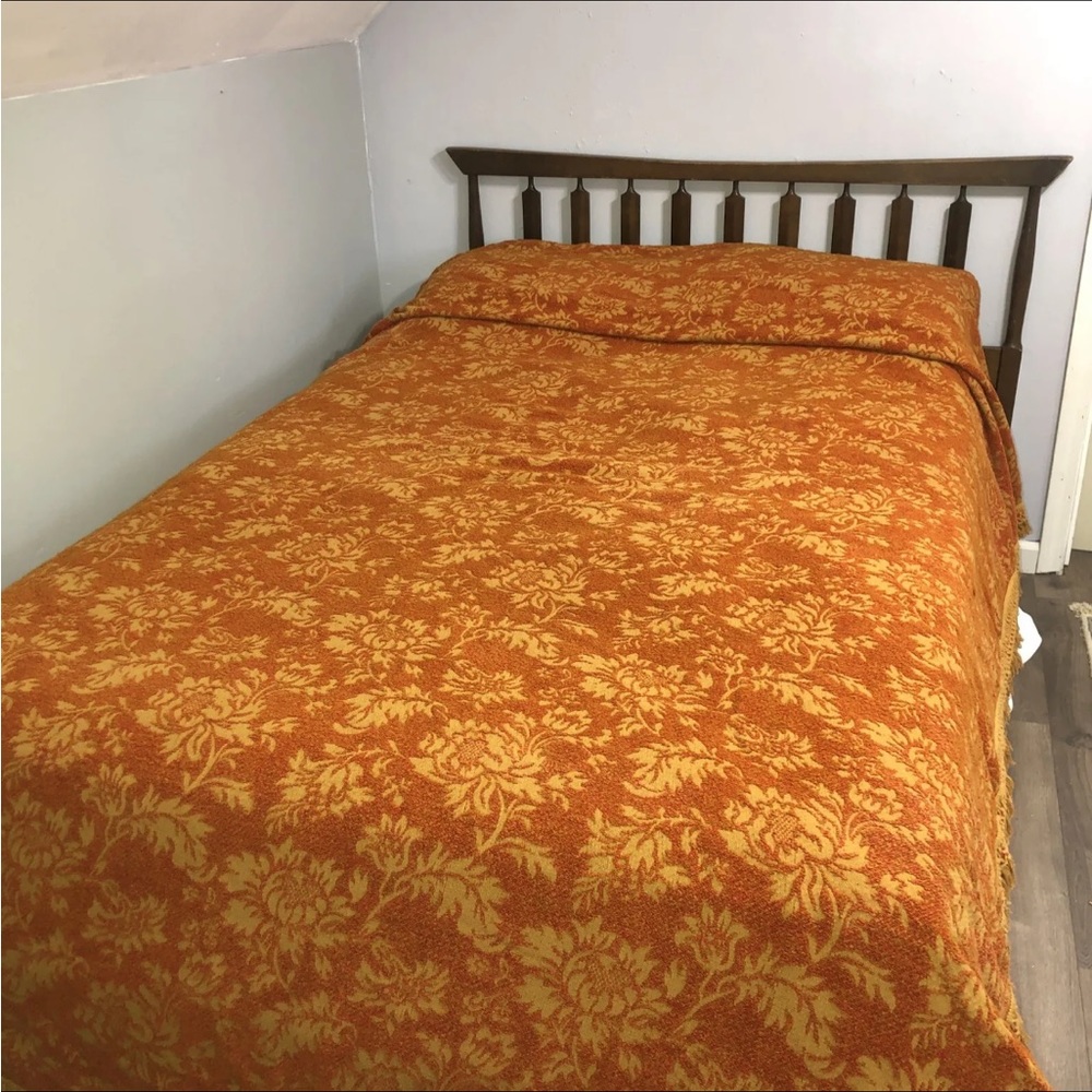 Vintage bates twin bedspread orange gold with fringe